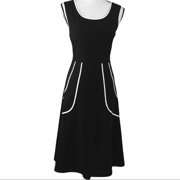 Sunny Girl Dresses & Skirts - 🆕Sunny Girl. Dress. Black w/ White Trim. Sz L.
